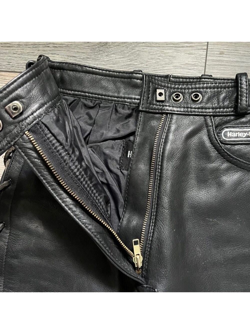 Vintage Harley-Davidson Women's 8 Leather Lace Up Motorcycle Pants Black - Picture 9 of 14